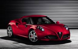 Alfa Romeo 4C Launch Edition was unveiled in Geneva