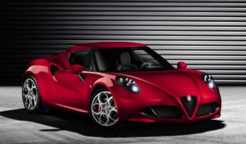 Alfa Romeo 4C Launch Edition was unveiled in Geneva