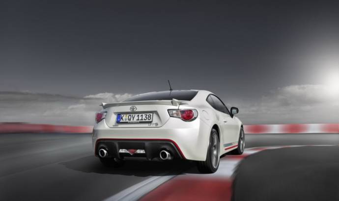 Say Hello! to new Toyota GT86 Cup Edition