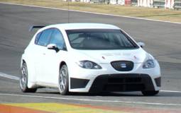 Seat returns to WTCC in 2013