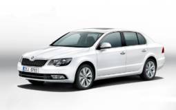 2013 Skoda Superb facelift - official photos and details