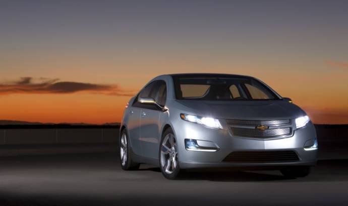 Chevrolet Volt owners drive 900 miles between fill-ups