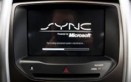 Ford will use video snaks to convince its clients
