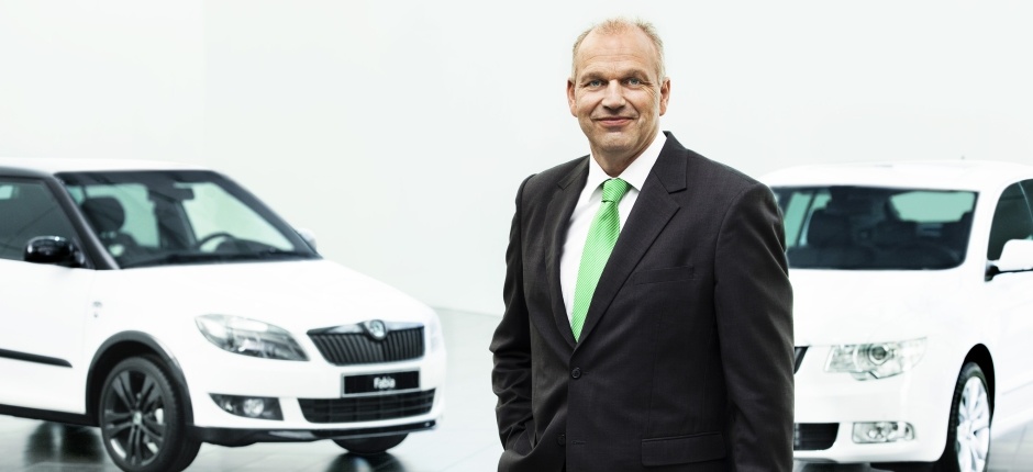 Jurgen Stackmann replaces James Muir as Seat CEO