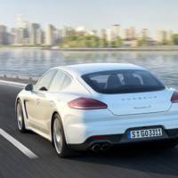 Porsche Panamera S E-Hybrid gets official