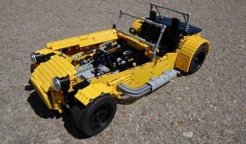 Caterham Seven made from 2.500 Lego parts (+Video)