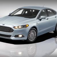 Ford Fusion Energi earns top safety pick from NHTSA