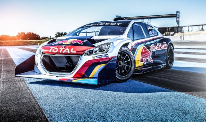 Peugeot 208 T16 Pikes Peak dressed in racing clothes