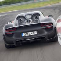 Photo Gallery: Porsche 918 Spyder shows its muscles