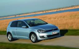 2013 Volkswagen Golf TDI Bluemotion offers 3.2 liters/100 km
