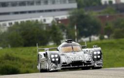 First official pictures of the Porsche LMP1 Prototype