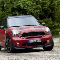 Mini Countryman and Paceman received John Copper Works Customization Program