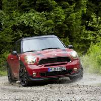 Mini Countryman and Paceman received John Copper Works Customization Program