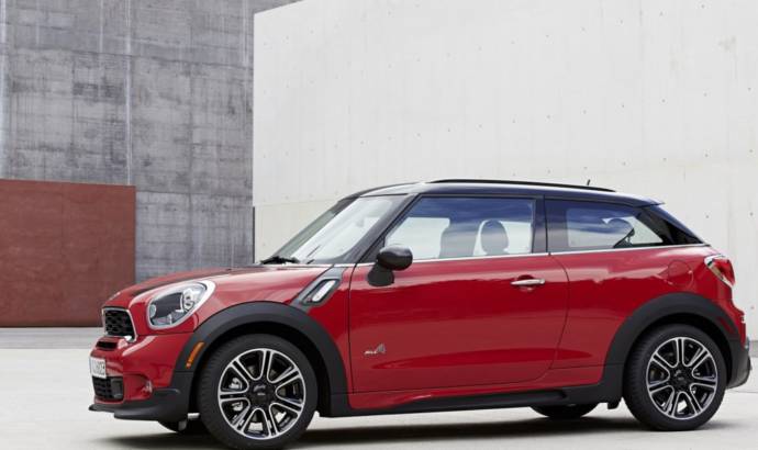 Mini Countryman and Paceman received John Copper Works Customization Program