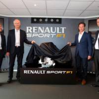 Renault has unveiled its 2014 F1 1.6 liter V6 Turbo unit