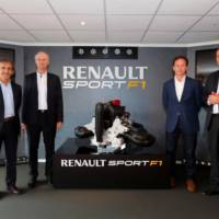 Renault has unveiled its 2014 F1 1.6 liter V6 Turbo unit