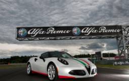 2013 Alfa Romeo 4C Safety Car revealed