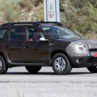 2014 Dacia Duster facelift - new spy photo