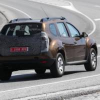 2014 Dacia Duster facelift - new spy photo