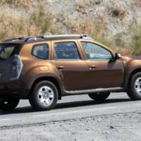 2014 Dacia Duster facelift - new spy photo