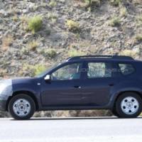 2014 Dacia Duster facelift spied again