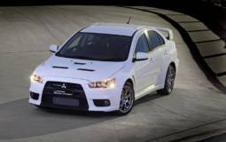 2014 Mitsubishi Lancer Evolution gets updated