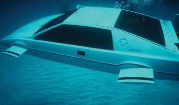 James Bond Lotus Esprit Submarine, to be auctioned in september