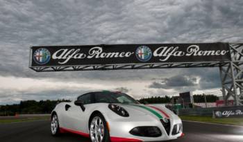 2013 Alfa Romeo 4C Safety Car revealed