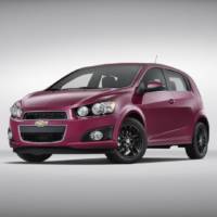 Chevrolet Sonic receives new colours