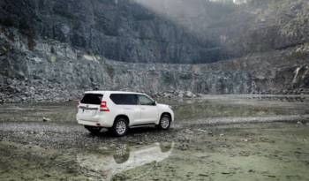 2014 Toyota Land Cruiser facelift unveiled