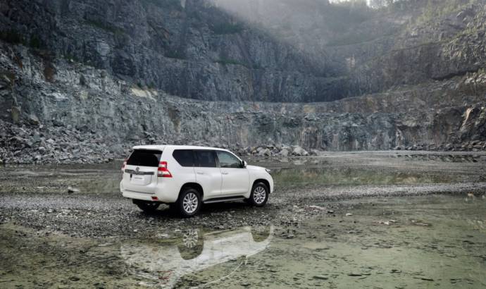 2014 Toyota Land Cruiser facelift unveiled