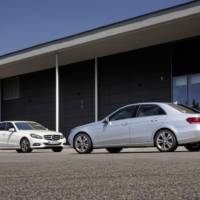 Mercedes E 220 BlueTEC BlueEFFICIENCY Edition steps into the light