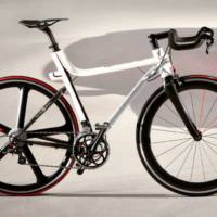 2013 Alfa Romeo 4C IFD Bicycle