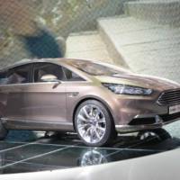 2013 Ford S-Max Concept revealed in Frankfurt