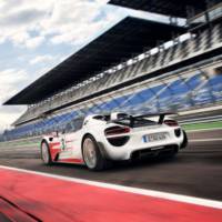 2013 Porsche 918 Spyder production version unveiled in Frankfurt