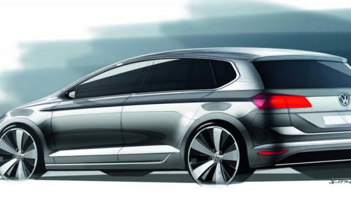2013 Volkswagen Golf Sportsvan Concept revealed
