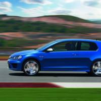 2014 Volkswagen Golf R - New pictures and info