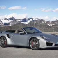 Porsche 911 Turbo Cabrio and 911 Turbo S Cabrio unveiled