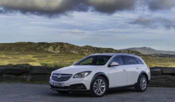 Vauxhall Insignia Country Tourer starts at 25.349 GBP