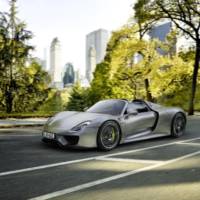 2013 Porsche 918 Spyder production version unveiled in Frankfurt