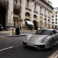 2013 Porsche 918 Spyder production version unveiled in Frankfurt