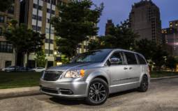 Chrysler Town and Country 30th Anniversary Edition