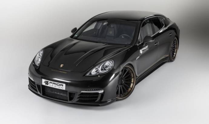 2013 Porsche Panamera Turbo modified by Prior Design