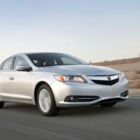 2014 Acura ILX Hybrid starts at 28.900 USD