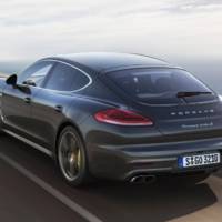 2014 Porsche Panamera Turbo S facelift unveiled