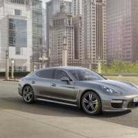 2014 Porsche Panamera Turbo S facelift unveiled