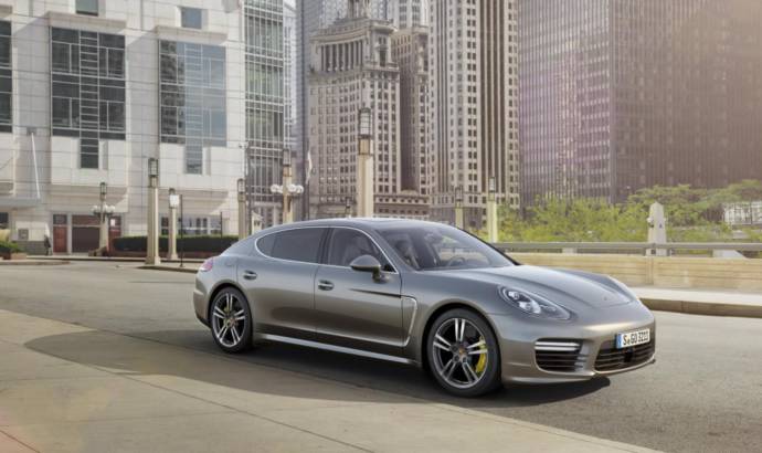 2014 Porsche Panamera Turbo S facelift unveiled