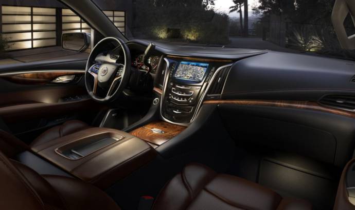 2015 Cadillac Escalade interior photos