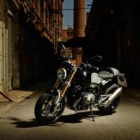 BMW Motorrad unveiled the anniversary R nineT motorcycle