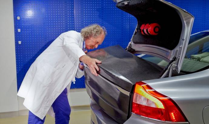 Volvo rechargeable body panels to substitute batteries